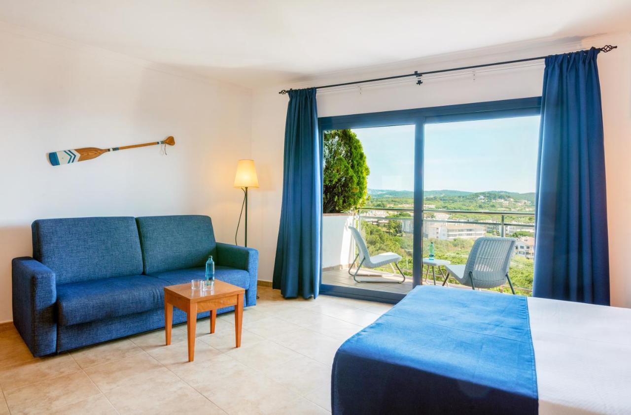 Hotel Garbi カレリャ・デ・パラフルジェリ エクステリア 写真