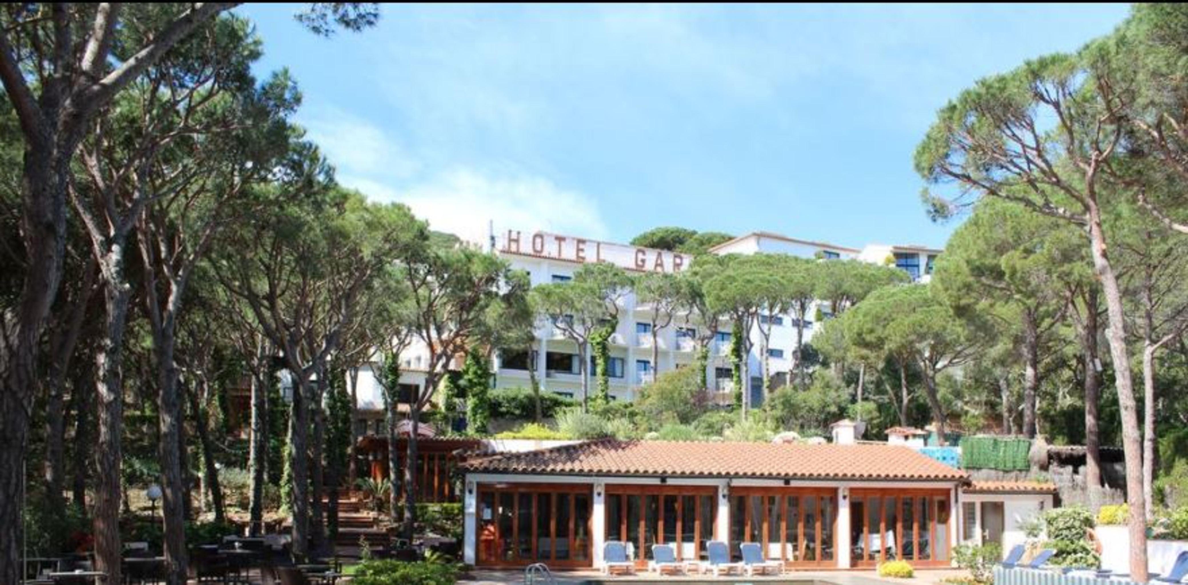 Hotel Garbi カレリャ・デ・パラフルジェリ エクステリア 写真